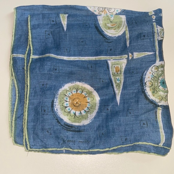 Vintage Jeanne Miller Linen Hankie - Great Cond w Blue & Gold Pennants & Shields - Picture 3 of 9